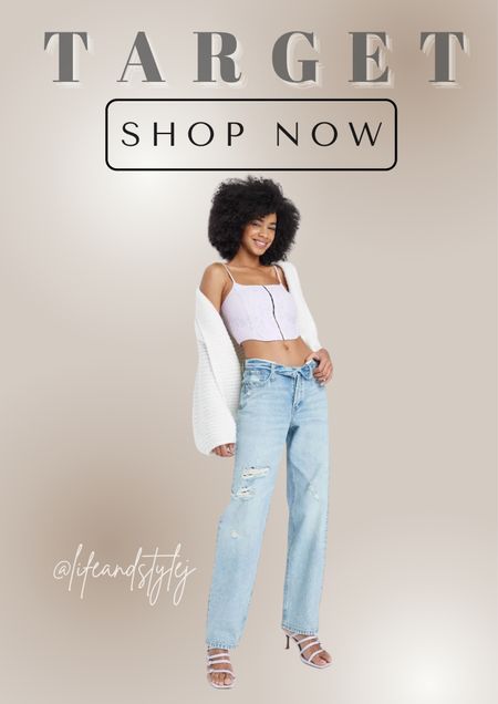 Edgy and on-trend: The Women's High-Rise Foldover Straight Jeans by Wild Fable™ offer a fresh twist on a classic silhouette. Pair these jeans with a tucked-in tee and sneakers for a casual daytime outfit, or dress them up with a crop top and heels for a night out. 