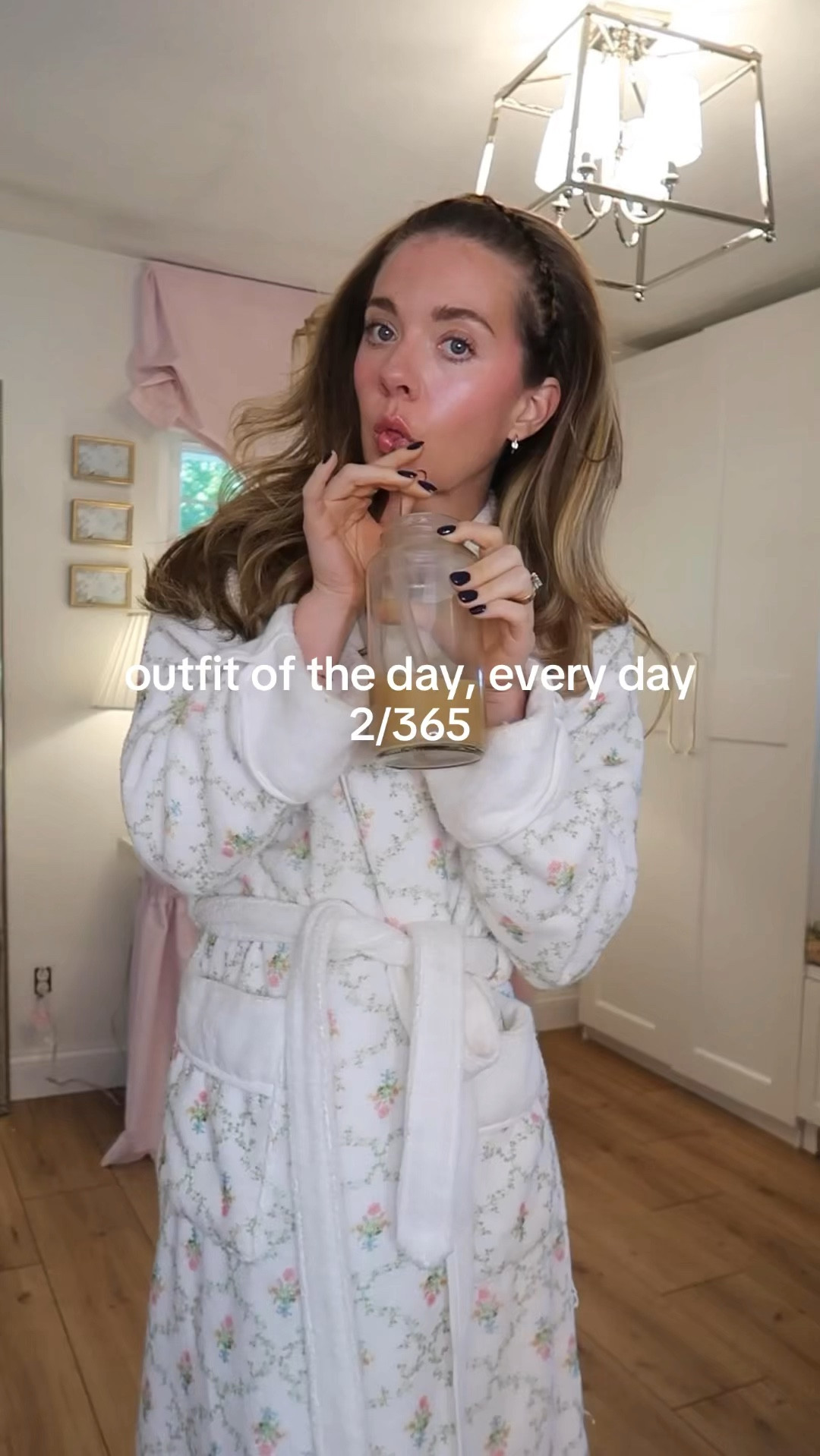 I have the wrap top in an XS, align dress I wear a 2 :) 

#LTKFindsUnder100 #LTKFindsUnder50 #LTKVideo