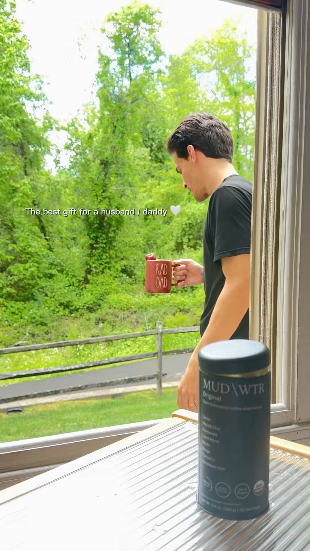 Finding a Father’s Day gift that’s thoughtful and practical isn’t always easy. That’s why I love MUD\WTR it’s a simple daily ritual that SUPPORTS focus and sustained energy without the shaky feeling that coffee can bring. A #gift he’ll genuinely appreciate ☕✨