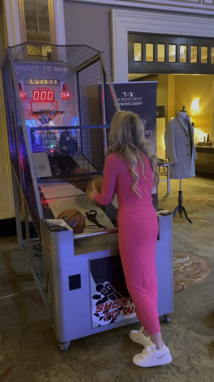 When your #outfit is a #slamdunk  Actual dress by #afrm is sold out but I linked a similar one!

#LTKshoecrush #LTKVideo #LTKworkwear