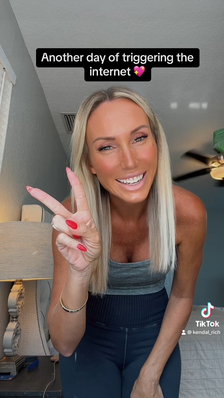 OOTD with my absolute favorite leggings! 

#LTKfitness