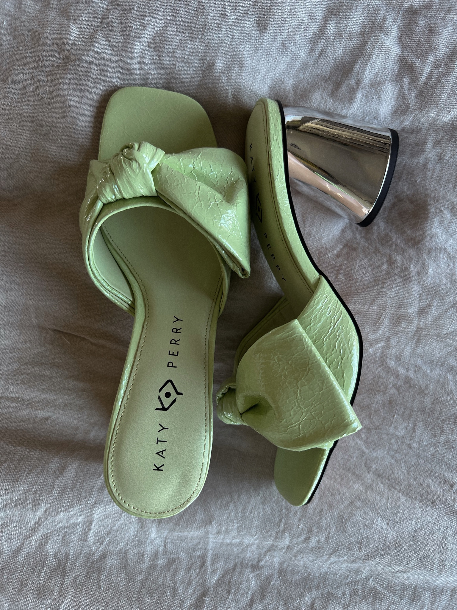 This green! 🥑

#LTKshoecrush #LTKSeasonal