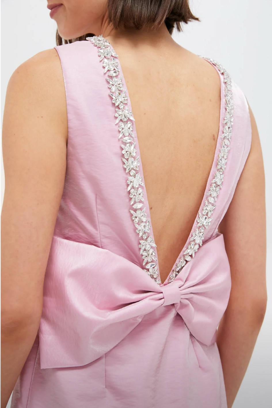 Bow back holiday dress!!!! 

If you want to cover up some, I’d wear this white top under it! 

Christmas dress, holiday dress! 

#LTKHoliday #LTKCyberWeek