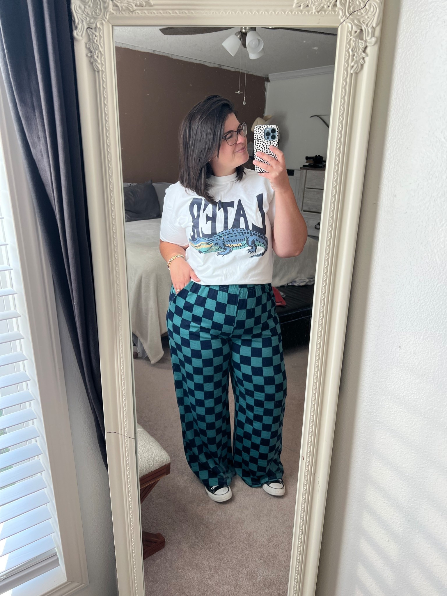 Who doesn’t love a good graphic tee during the spring time? And the later gator vibe is just that, a complete vibe. Dress it down for casual spring time events or dress it up for those summer date nights. 

This exact one is TikTok—https://www.tiktok.com/t/ZT9esCELxxhCh-C4dK7/

I’ve linked similar ones for you though ❤️

#LTKmomlife #LTKMidsize #LTKootd