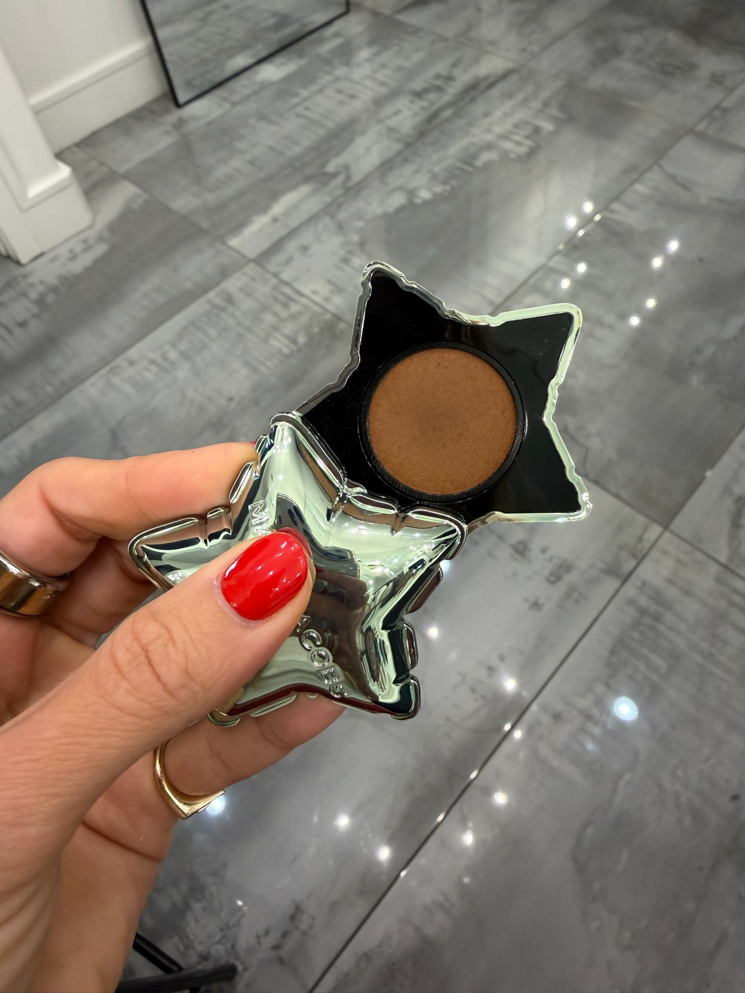 I am obsessed with this eye shadow from Marc Jacobs!

Marc Jacobs eyeshadow, neutral eye makeup, beauty favorites 

 #LTKSeasonal #LTKOver40 #LTKBeauty