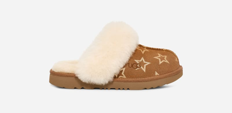 UGG® Kids' Cozy II Iridescent Stars Sheepskin Slippers in Chestnut/Gold Iridescent, Size 4 | UGG (US)