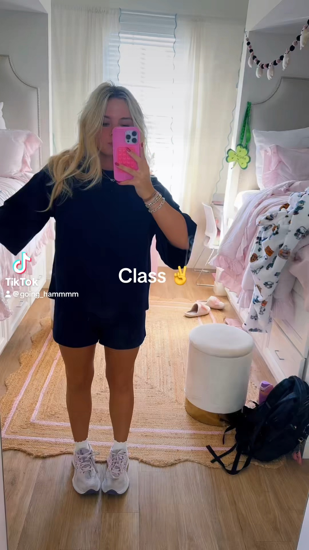 Class ootd 

#LTKFindsUnder50 #LTKFindsUnder100 #LTKSeasonal