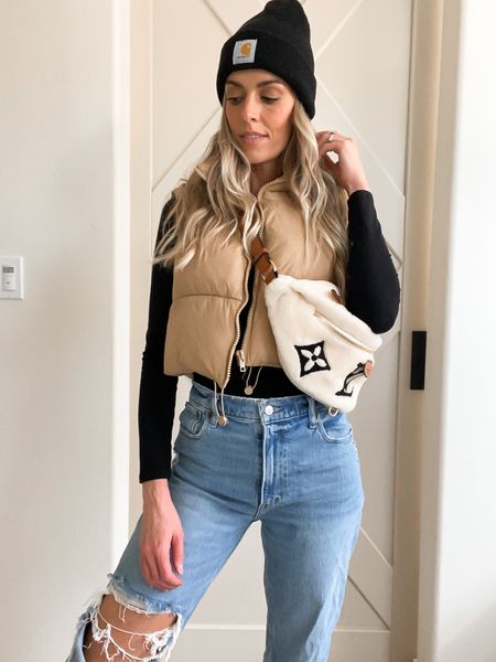 Casual fall/winter ootd ❄️

Puffer vest, bodysuit, high rise denim, Sherpa belt bag, Ugg boot minis, fall outfits, winter outfits, everyday outfit 

#LTKFind #LTKstyletip #LTKSeasonal