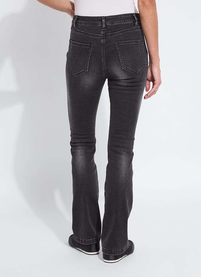 Estelle Everyday Flare Denim Curvy | Lysse NY