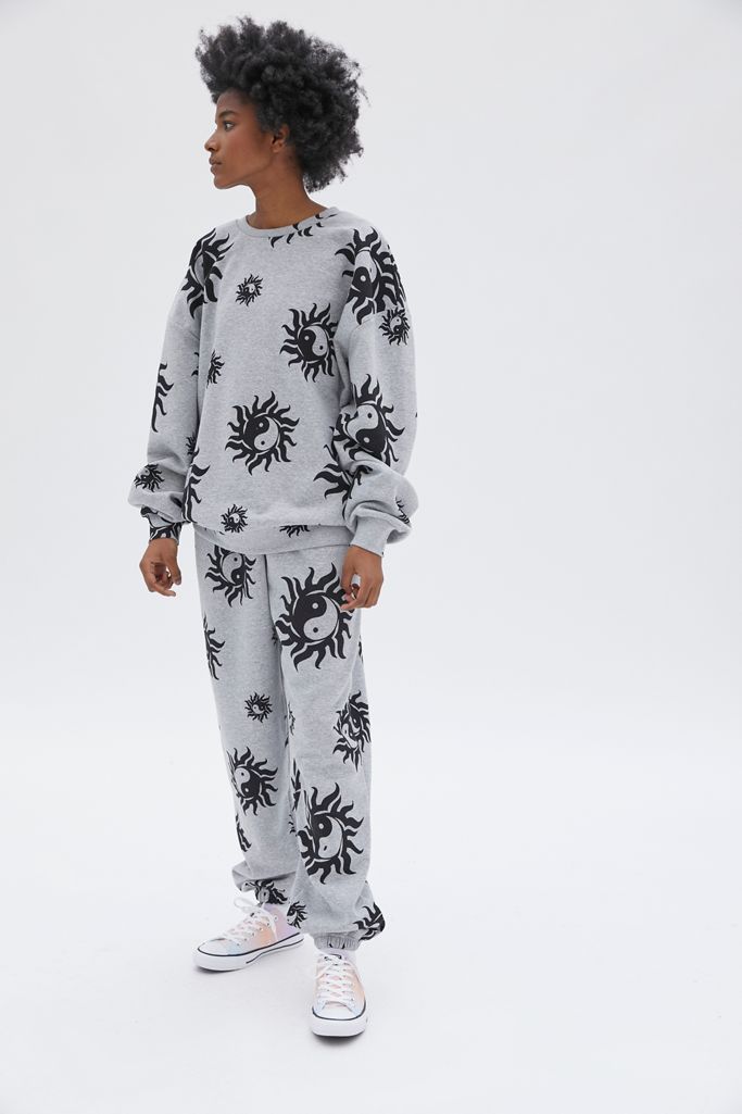 NEW girl ORDER Yin Yang Jogger Pant | Urban Outfitters (US and RoW)