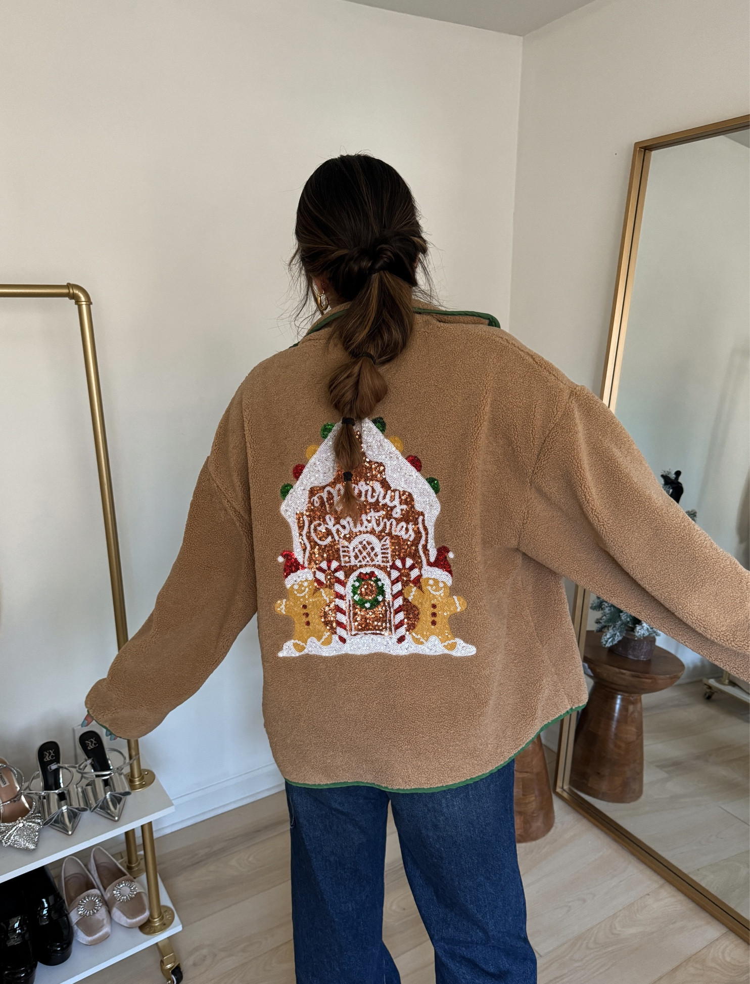 Absolute most adorable Christmas sweater jacket 

Christmas outfit | cozy winter outfit | December style | causal Christmas outfit | Ugg outfit 

#LTKSeasonal #LTKstyletip #LTKHoliday