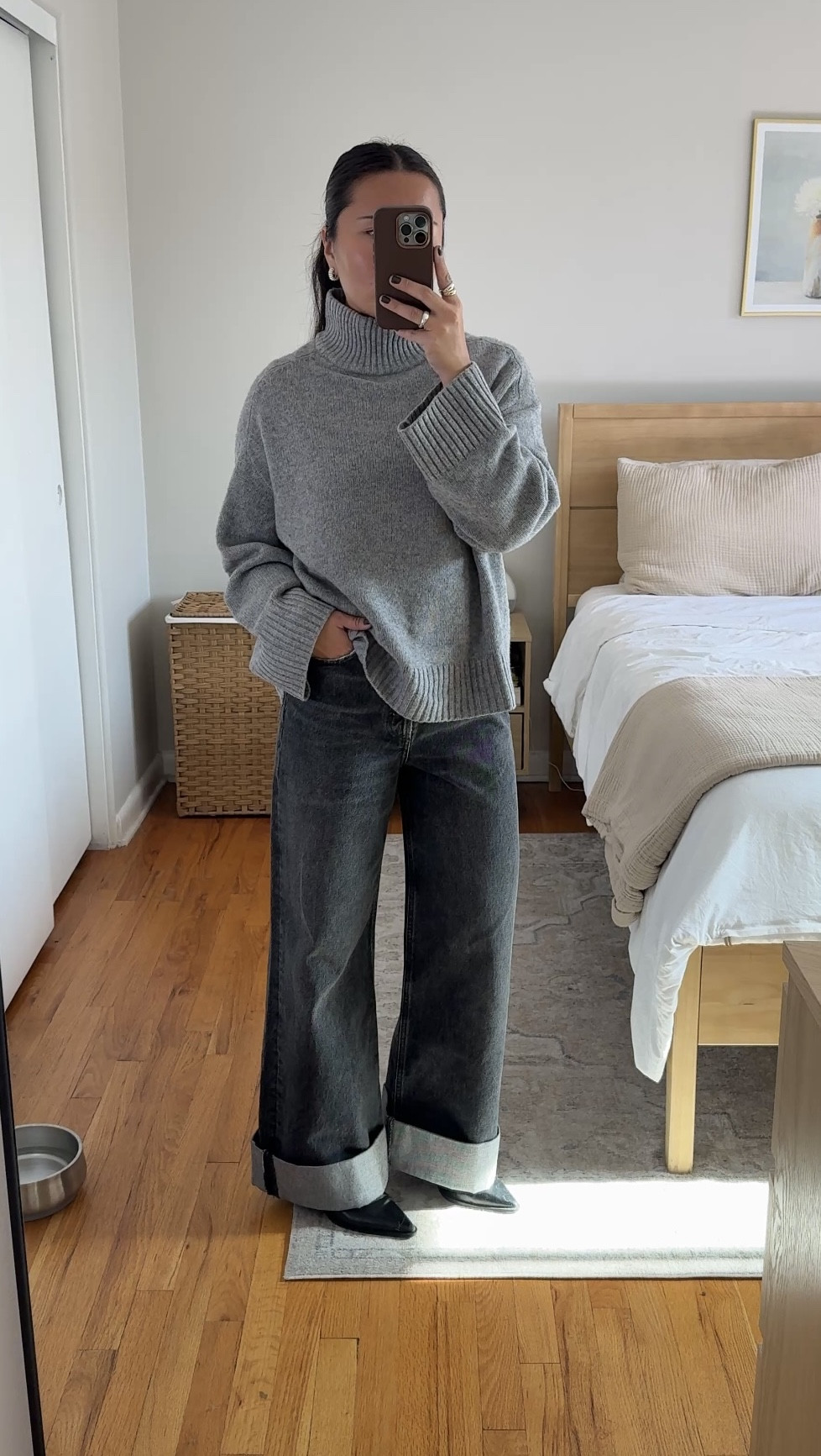 Sweater: size XXL
Jeans: size 25