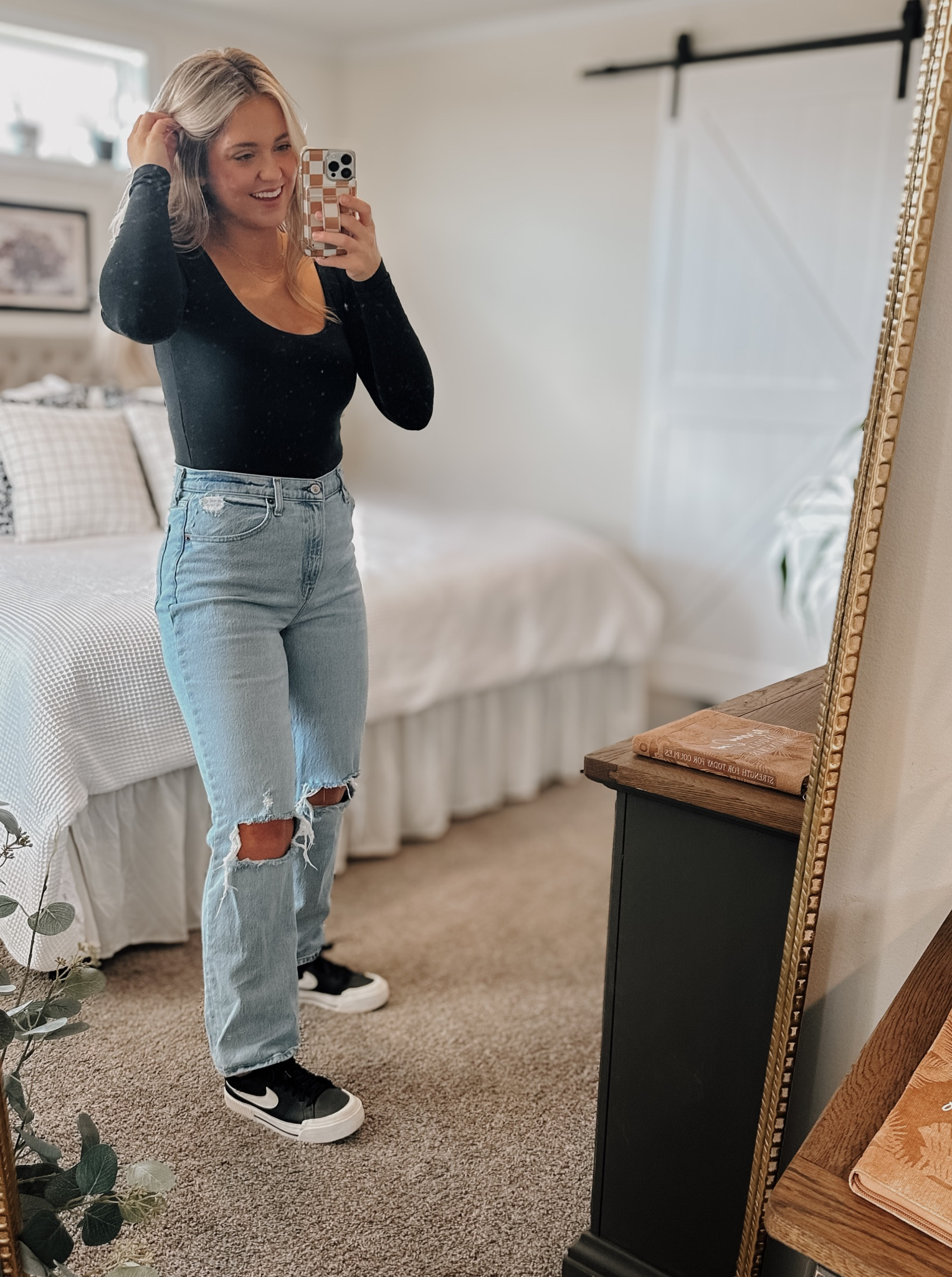 As simple as it gets for an outfit. 

#LTKfindsunder100 #LTKSpringSale #LTKSeasonal