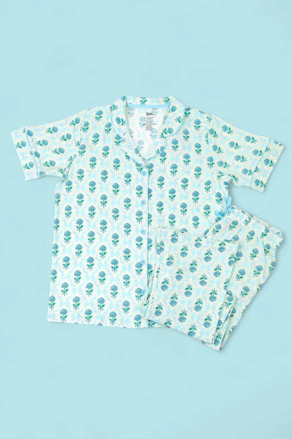 BLUE RIBBON BLOOMS WOMEN’S RELAXED FLARE DREAM SET | Dream Big Little Co.