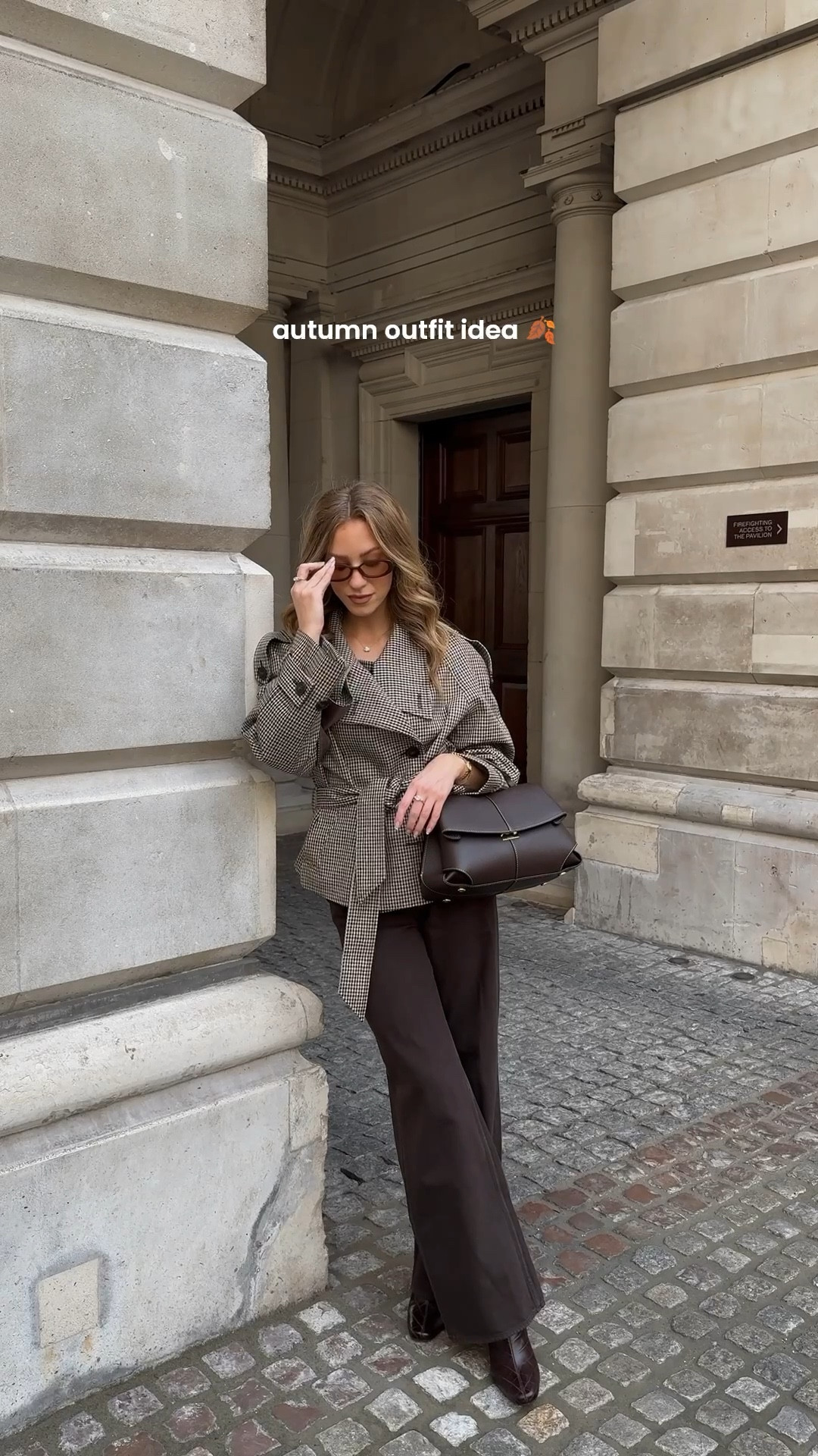 Autumn outfit idea uk, autumn outfits uk, cropped trench coat, brown jeans, brown bag, brown heel boots

#LTKautumn #LTKstyletip #LTKuk