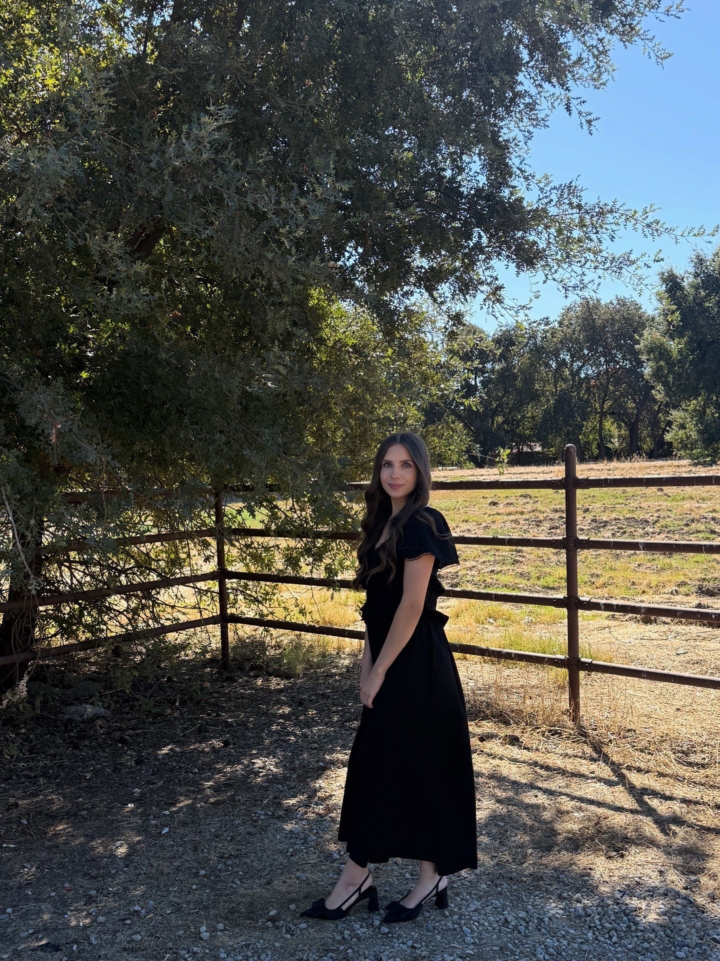 black dress 
#dress #maxidress #flutted #ltk #ltkfinds #girl #churchdress #elegant #need #love #weddingguest #weddingguestdress

#LTKWedding #LTKBeauty #LTKSaleAlert