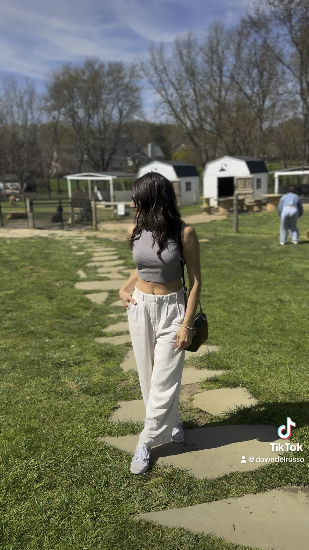 Outfit for a day at the farm Sunday funday outfit 