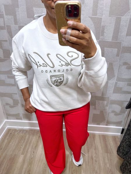 Abercrombie Sweatshirts 

Abercrombie & Fitch, A&F, outfit inspiration, outfit ideas, winter outfits, sweater outfits, sweatshirt outfits, trouser pants, sneakers, womens fashion

#LTKstyletip #LTKGiftGuide #LTKSeasonal