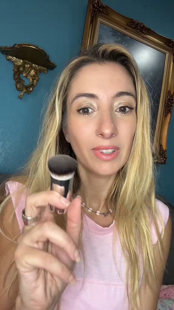 Effortless beauty every day with the ILIA Beauty Puff Brush. Get yours now on LTK! 

 #LTKgrwm #LTKselfcare #LTKBeauty