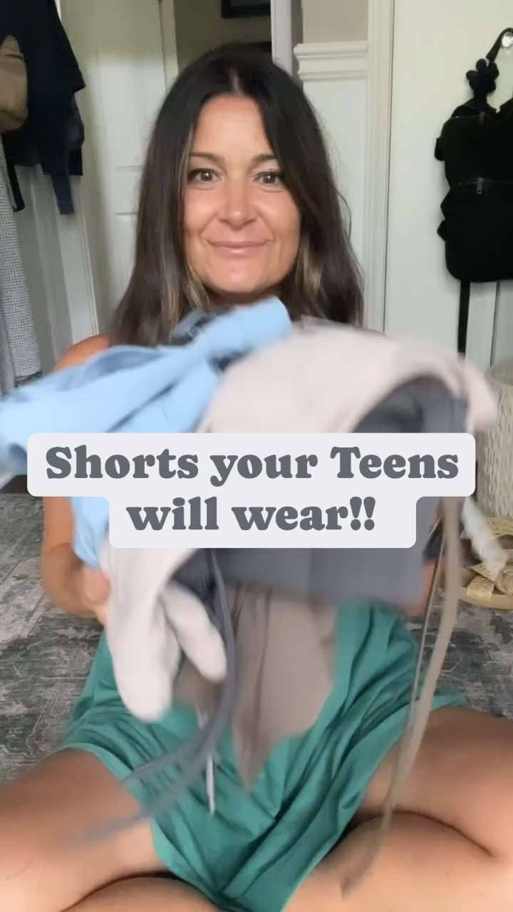 Teen boy favorite!! @hollister 

Comment ⭐️SHOP for links or my LTK for tons of teen boy finds and favorites. www.amom4boys.com 

#boymom #teenboymom #sportsmom #sportsmomlife #fashionstyle #affordablefashion #midlifeblogger #shorts #boyfashion #teenlifestyle #activelifestyle #momlife #hollister #gillyhicks

#LTKKids #LTKFamily #LTKMens
