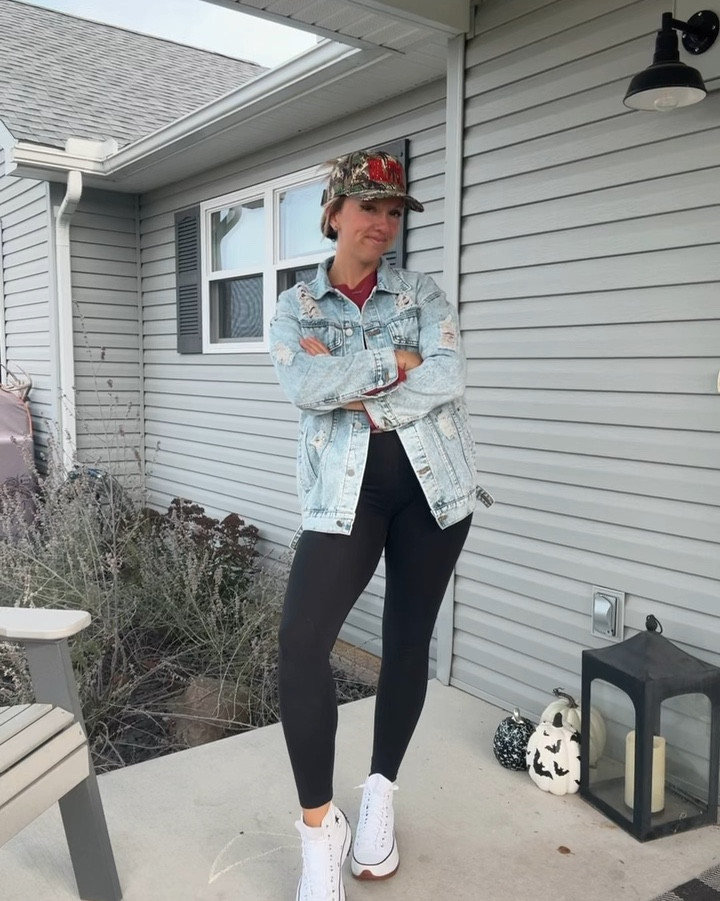 Casual Friday everyday 😮‍💨🏁✔️🖤✨

#LTKGiftGuide #LTKFindsUnder50 #LTKStyleTip