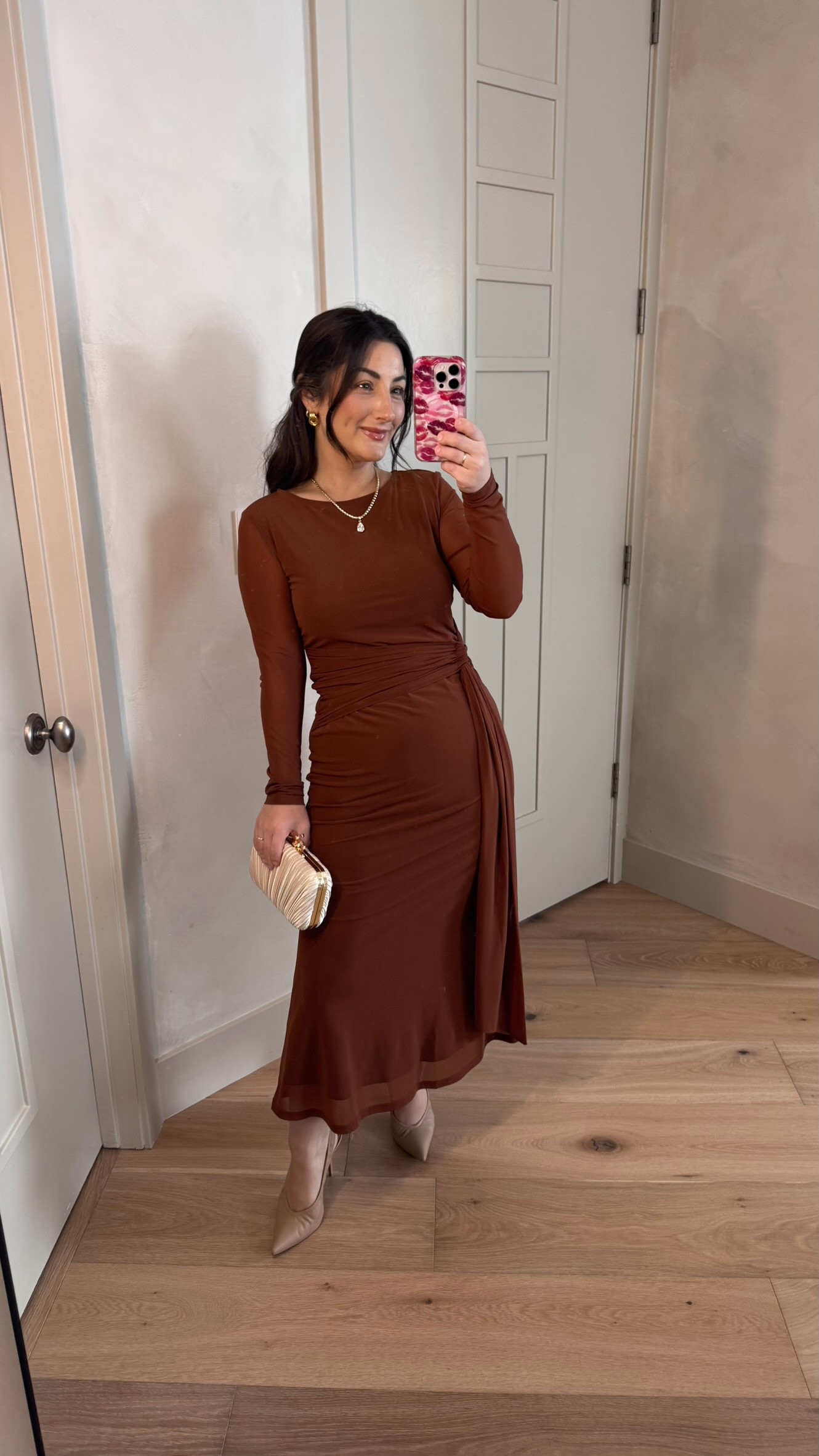 Gorgeous wedding guest dress! Petite friendly! 

I'm in a small
5'0" 140lbs

#LTKdayinmylife #LTKPetite #LTKWedding