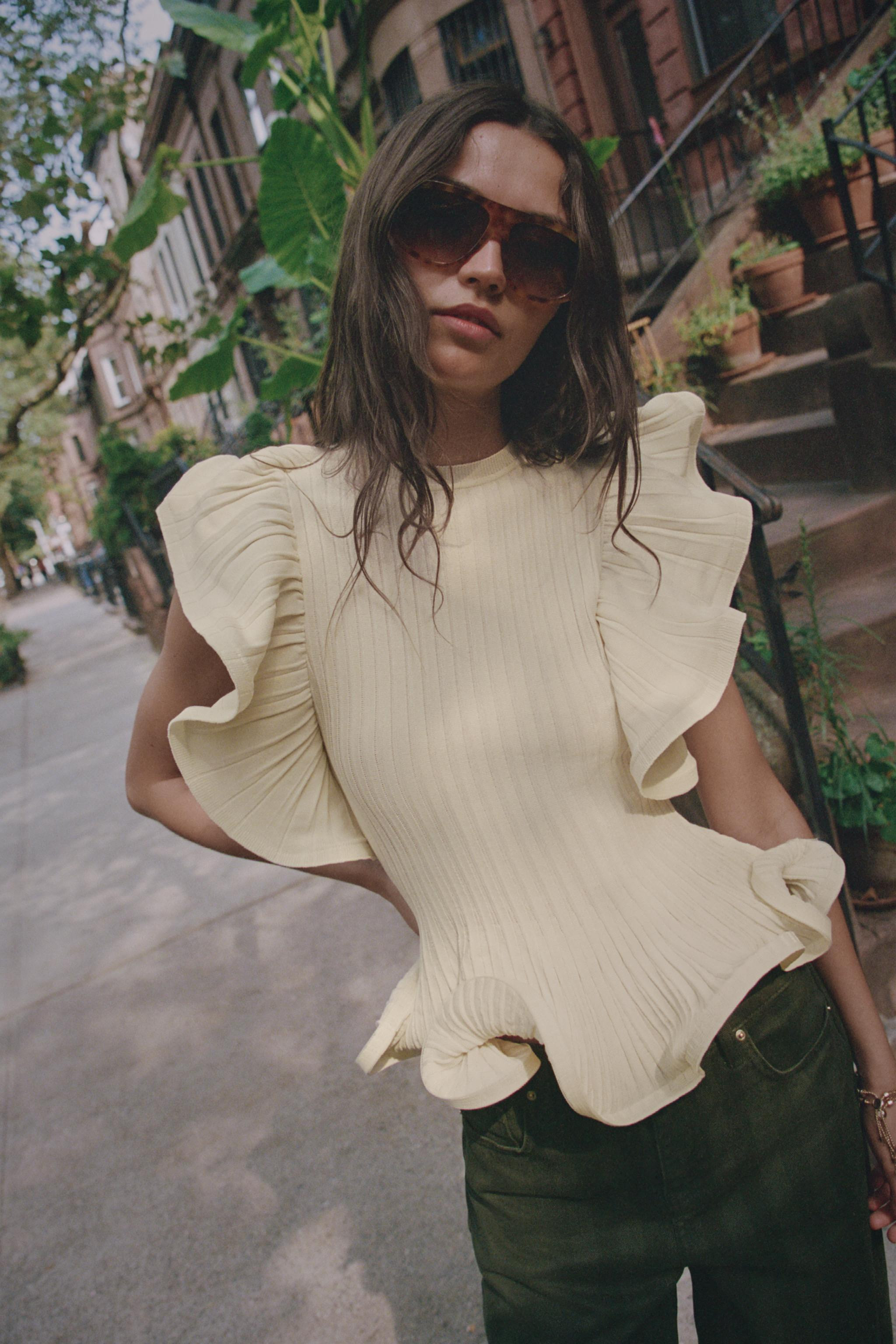 WAVY TRIM KNIT TOP | Zara US