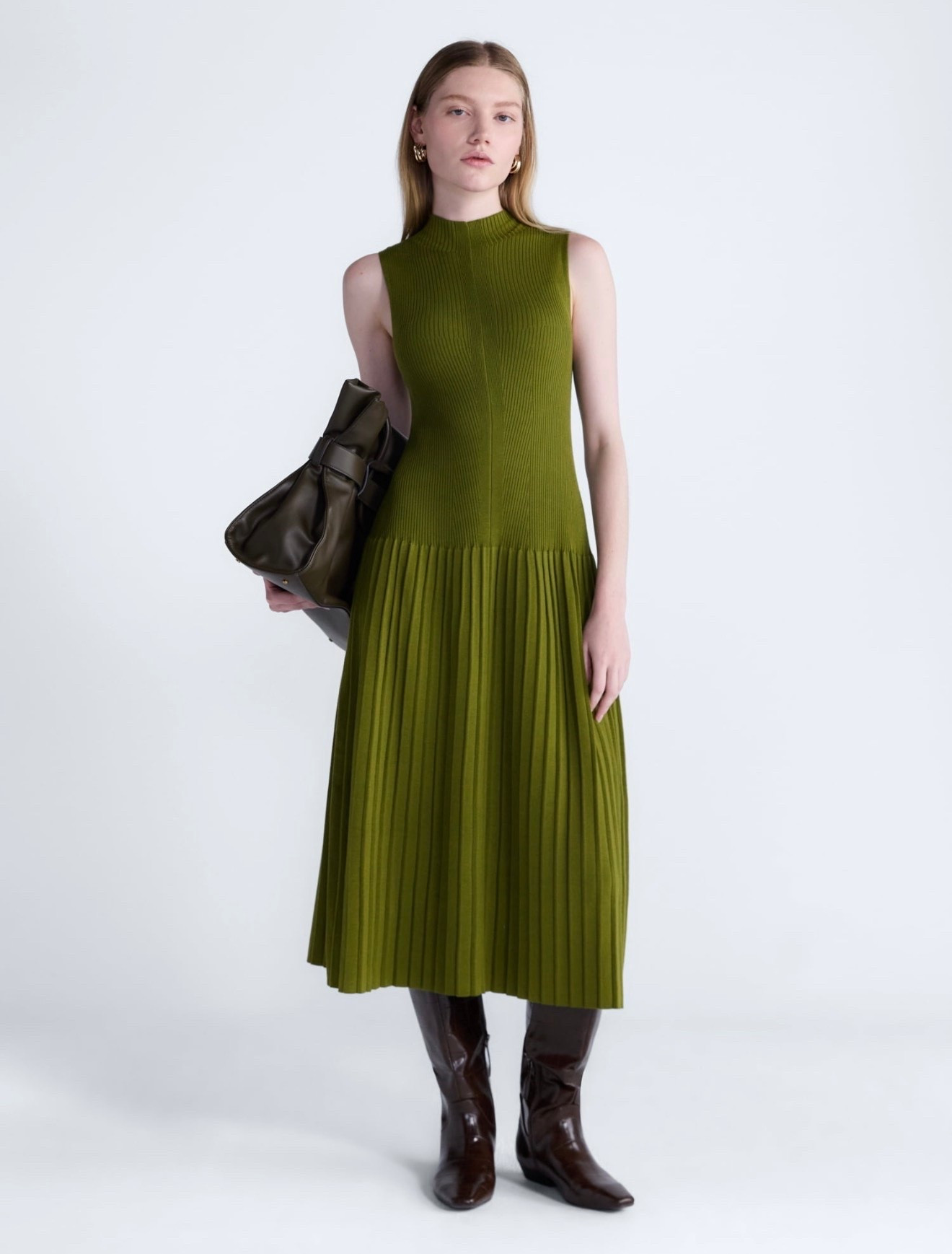 Olive Green Sweater Dress for Fall 🍂🤎

This $38 Walmart find is such a chic fall transition piece! 🍃✨ The olive green color, mock neckline, sleeveless silhouette, and pretty pleated midi skirt make this sweater dress feel elevated while still being so easy to wear. Pair it with tall brown boots and a structured bag for that effortless preppy fall look. 🤎🍂

Such a great budget-friendly find for fall outfits, workwear, date nights, and everyday dressing! 🛍️✨

Olive green sweater dress, Walmart fashion finds, affordable fall outfit, fall transition outfit, sweater midi dress, preppy fall style, women over 40 fashion, budget-friendly fashion, fall wardrobe essentials, elevated everyday style.

#LTKOver40 #LTKWorkwear #LTKootd