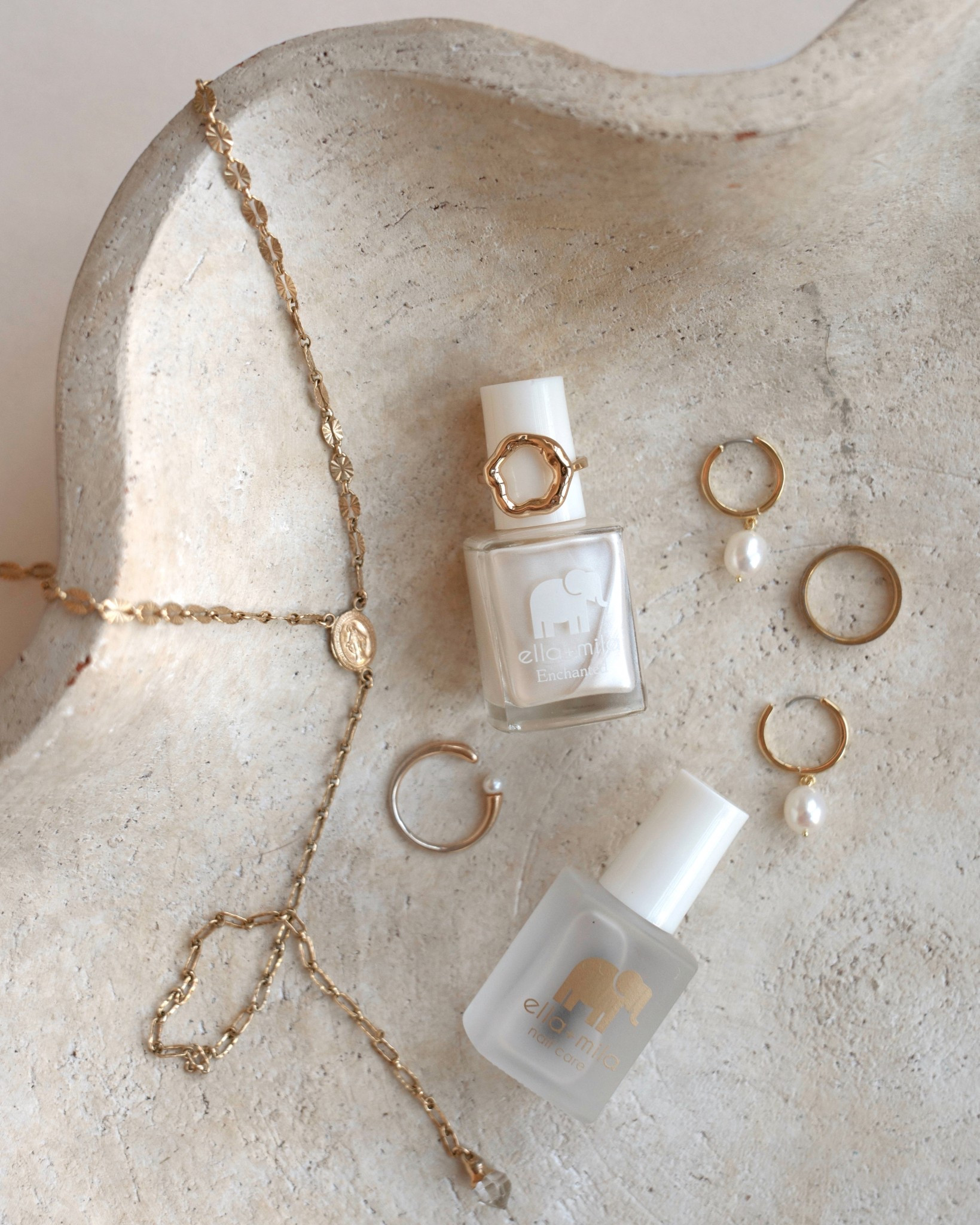 Summer nail essentials 🤍