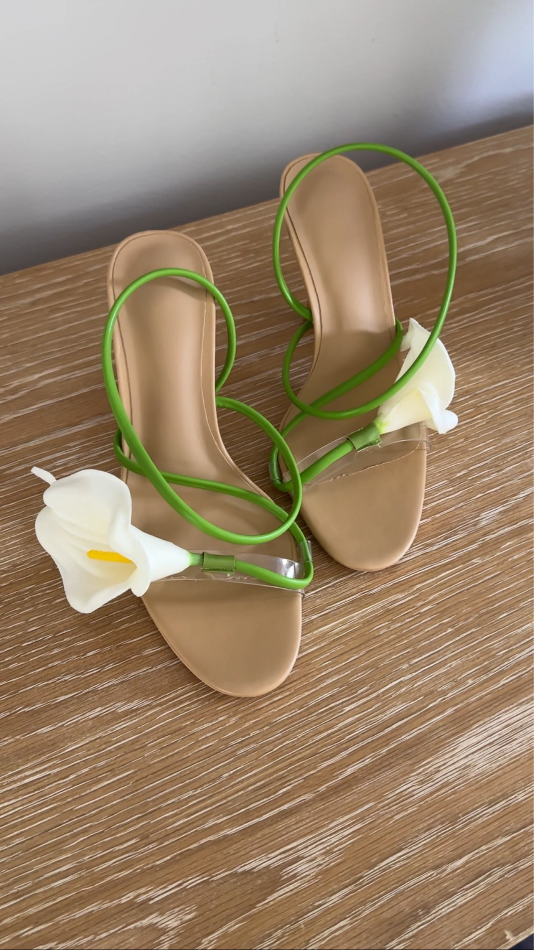 They’re on sale for Prime Day and they ship overnight 

I ordered my typical size but would size down if between. The strap is adjustable 

Linked the Cult Gaia version as well 

#LTKFindsUnder50 #LTKShoeCrush #LTKSaleAlert