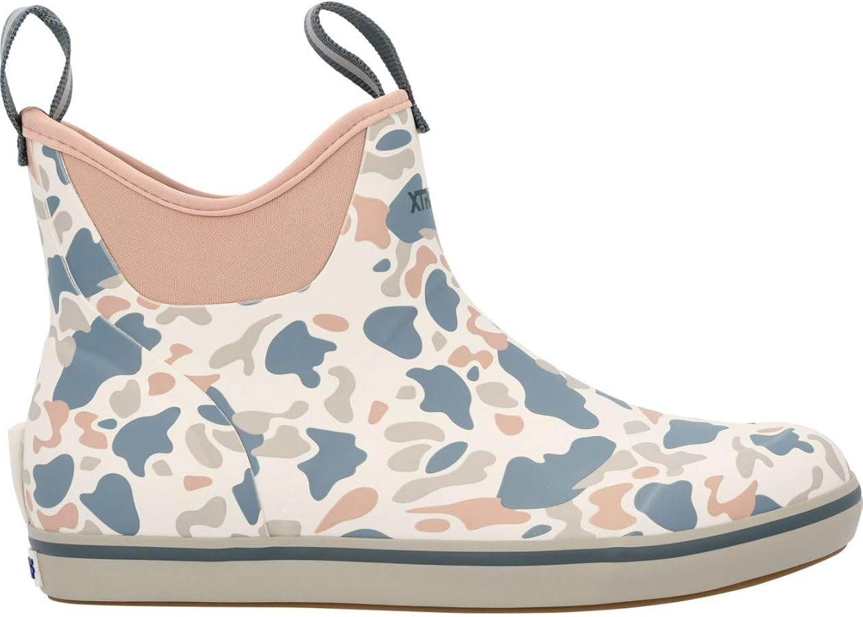 Xtratuf Women's Ankle Deck Boot | Amazon (US)