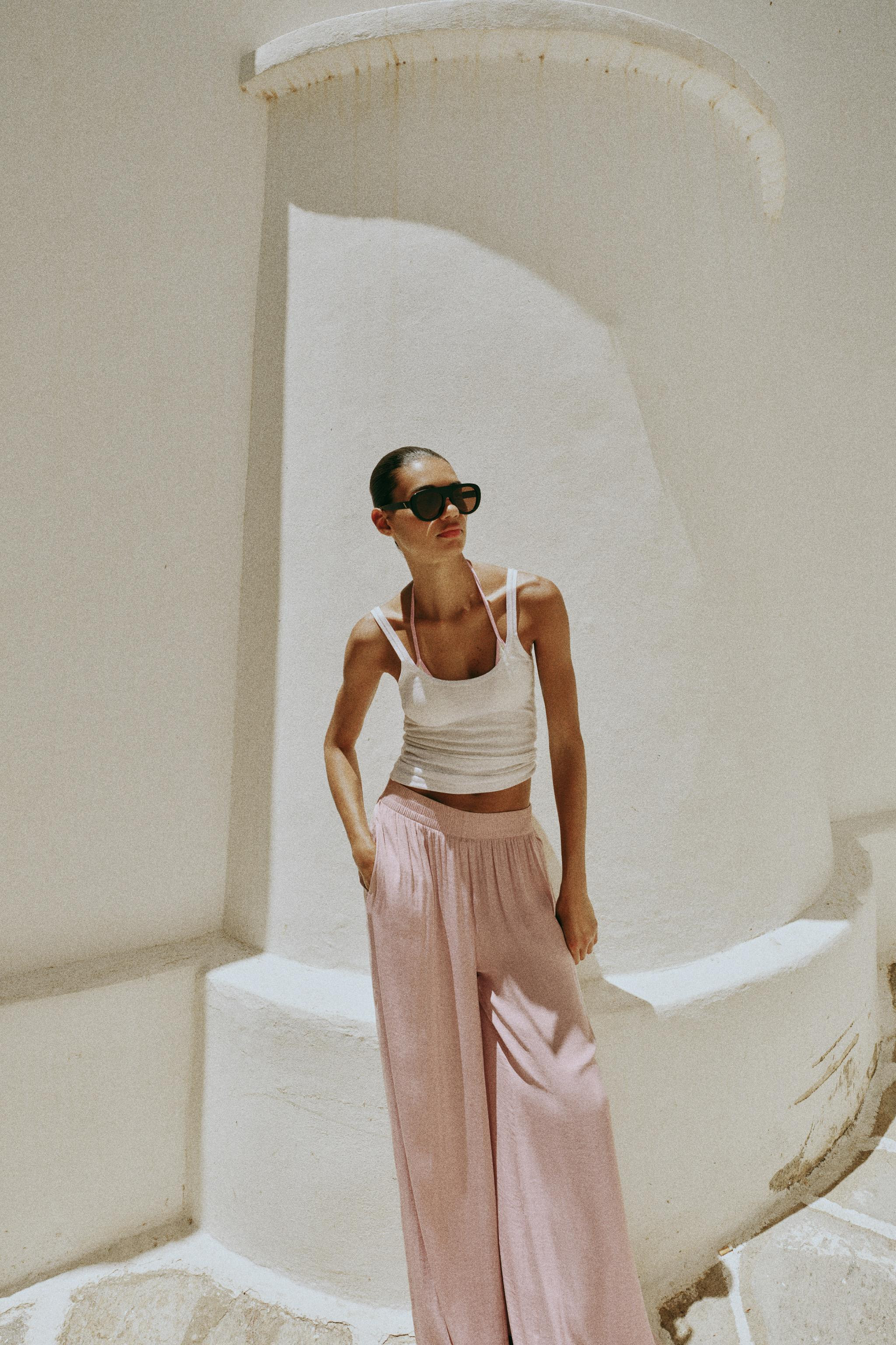 FLOWY WIDE LEG PANTS | Zara US