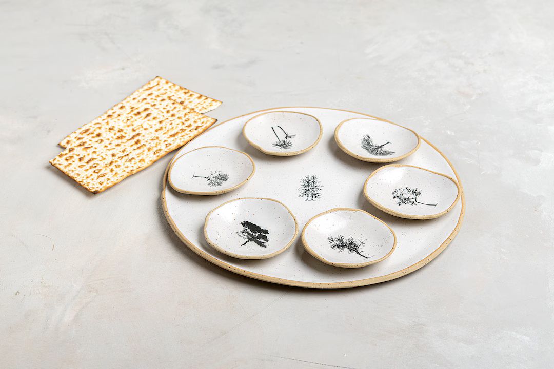Handmade White Pottery Seder Plate - Etsy | Etsy (US)