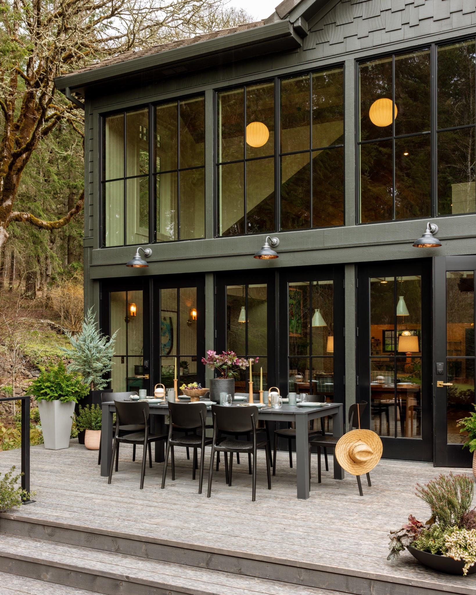 So fun to give the outdoor space at The Carly Estate a little patio makeover:) linked all the product below!