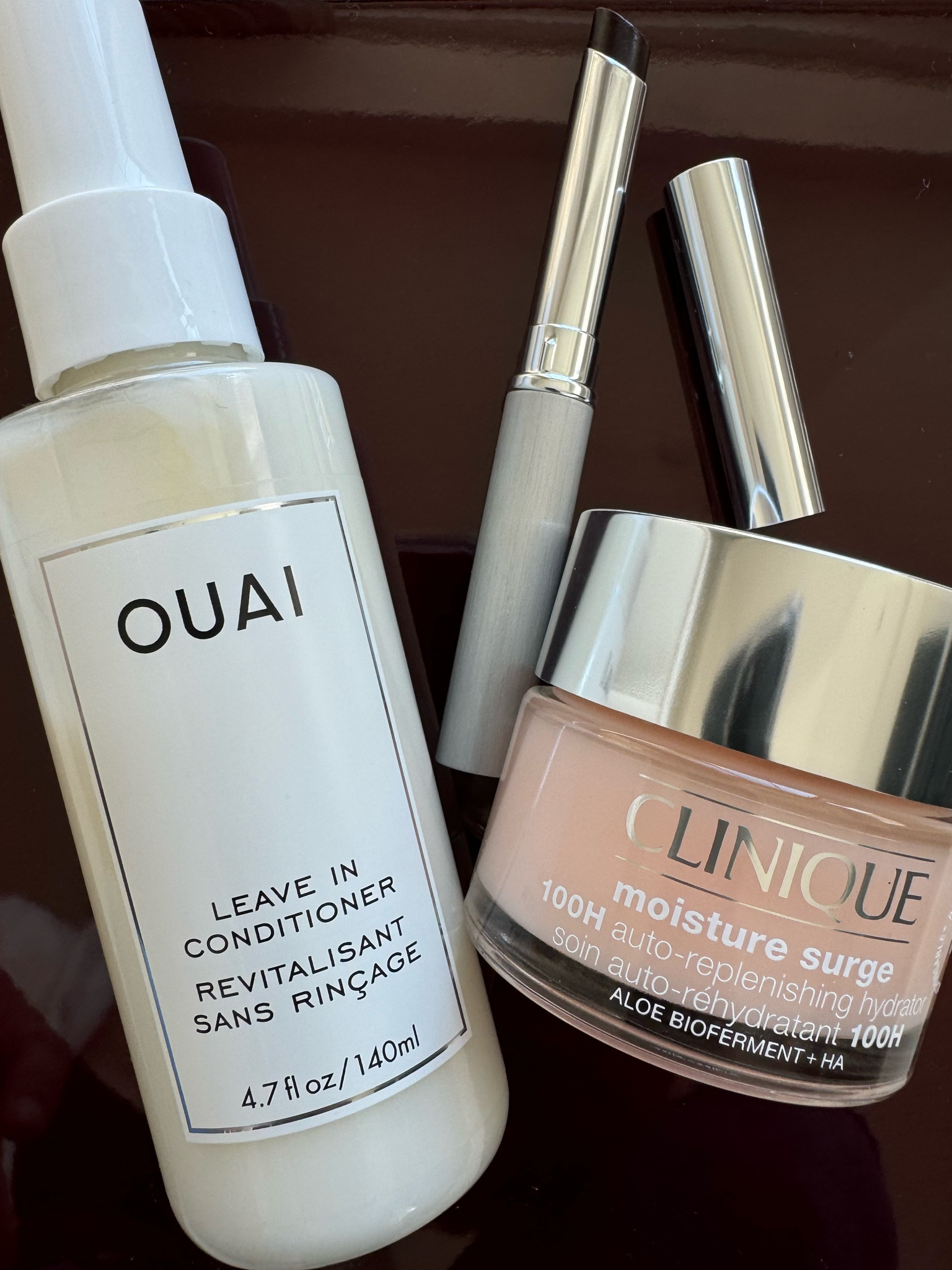 #AD This @clinique almost lip stick in black honey has gone viral for good reason. It’s worth the hype. Avail @ultabeauty @Target & get a $10 gift card when you spend $50 with target circle @TargetStyle #Target #TargetPartner #targetstyle #ultabeautyattarget 

#LTKOver40 #LTKGiftGuide #LTKBeauty