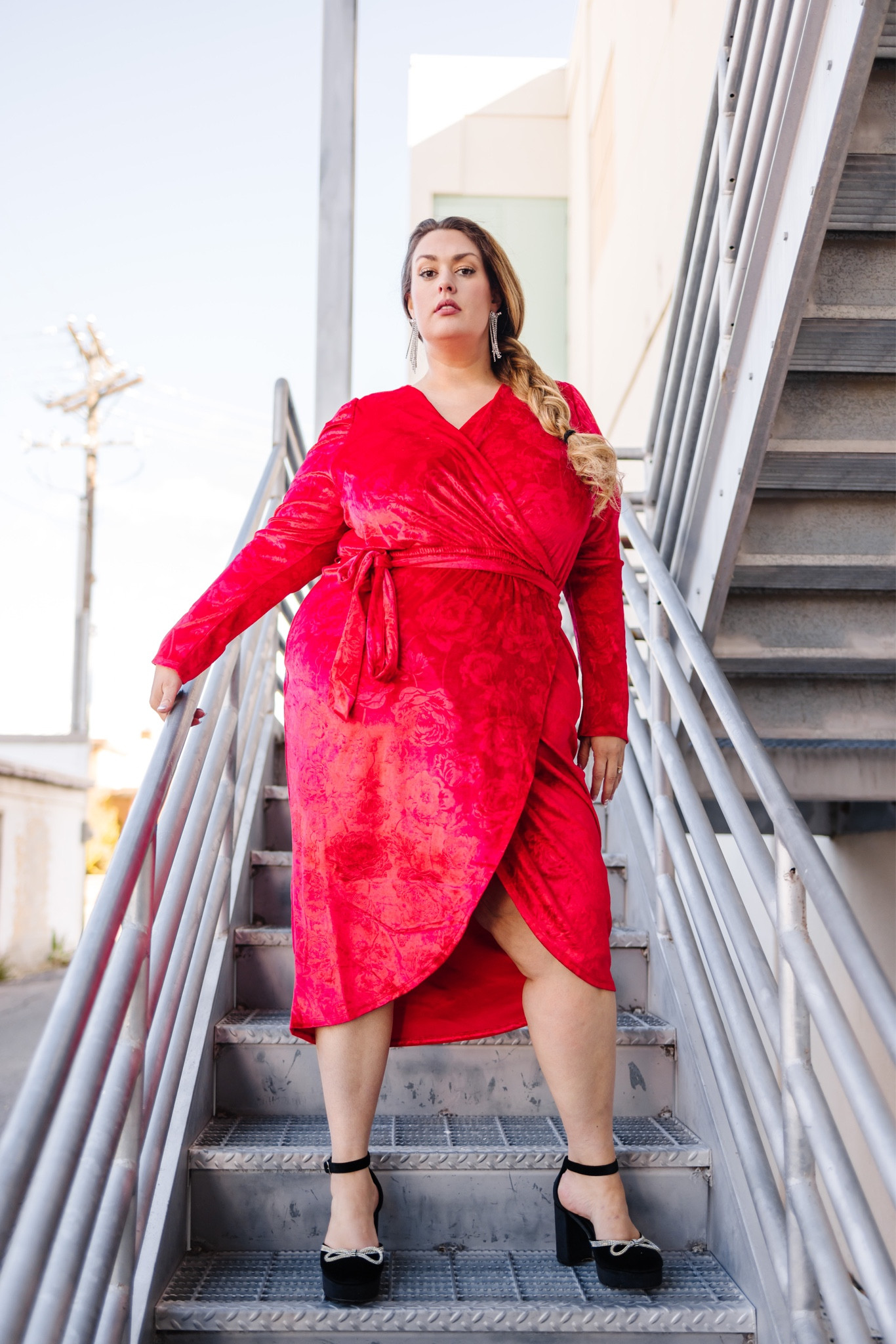 Lady in RED 



#LTKHoliday #LTKcurves #LTKSeasonal