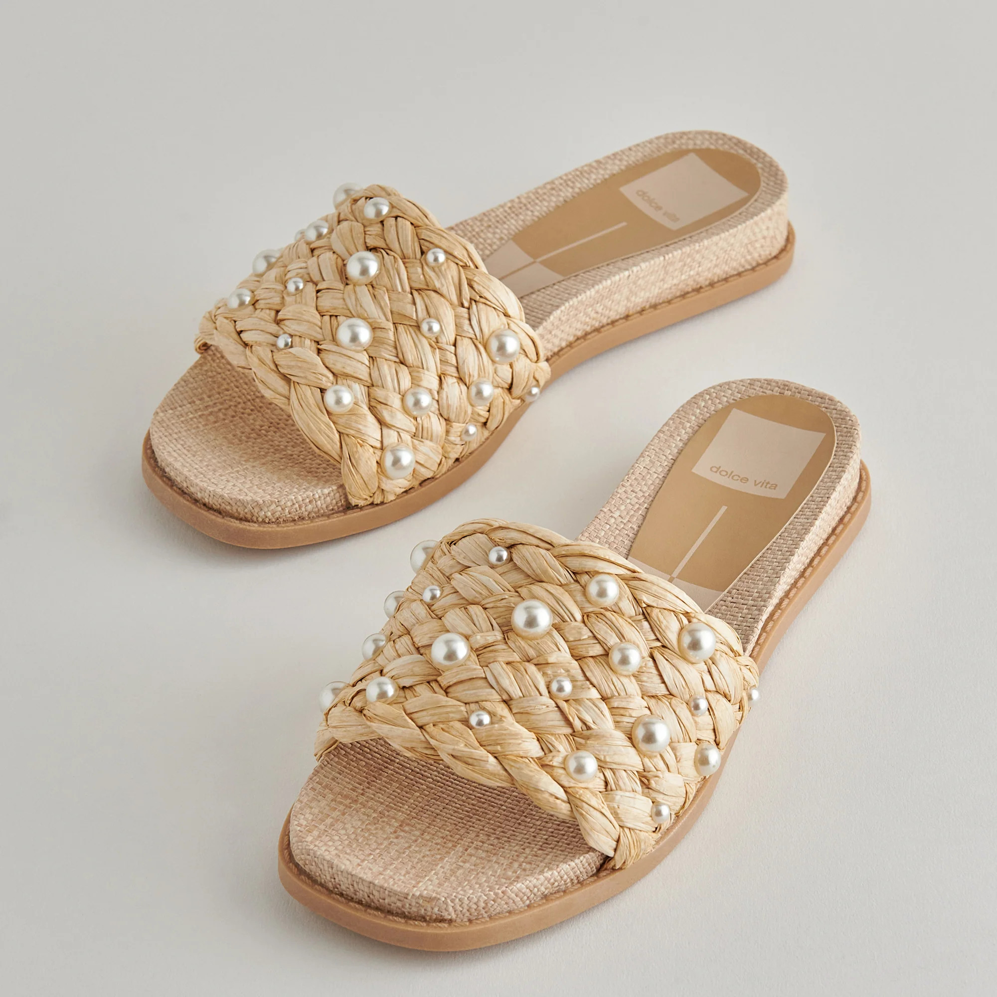 GRAZIE PEARL SANDALS LT NATURAL RAFFIA | DolceVita.com