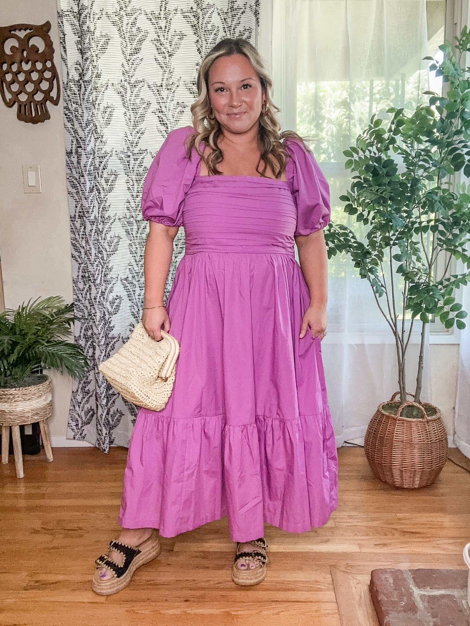 Abercrombie dress size LARGE PETITE 
Comes in other colors and prints 
Can slide the sleeves to be worm off the shoulders as well 

Spring dress, Easter dress, spring style, petite style, vacation style, travel style, resort wear, spring trends 

#LTKPetite #LTKSpringSale #LTKMidsize