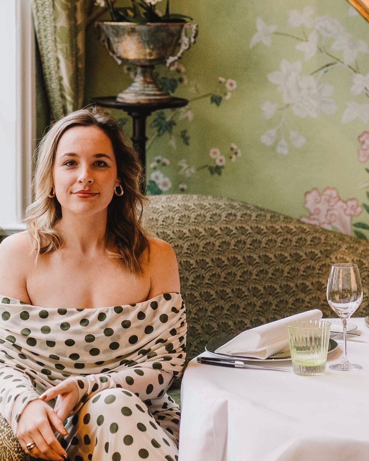 POV: you’re dining at the UK’s only hotel approved by the royal family. 

…absolutely spoiled 👑✨ 

#50besthotels #thegoring #worldsbesthotels #youcantVIPyourself #luxurytraveladvisor