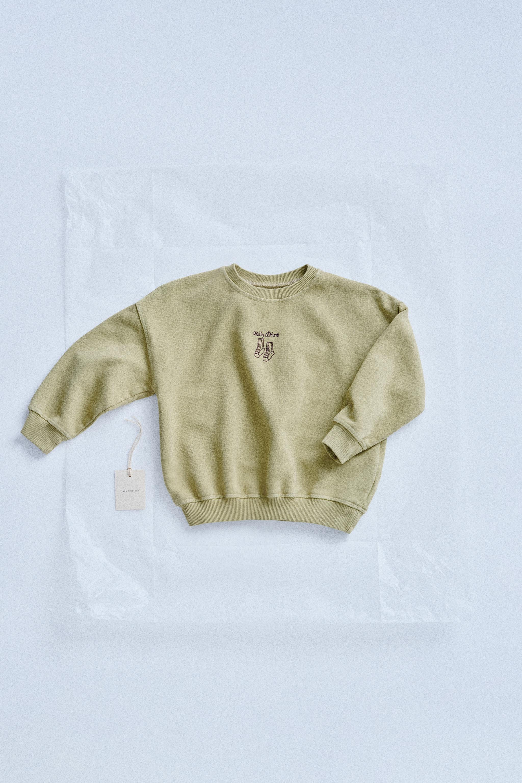 TIMELESZ - EMBROIDERED DETAIL SWEATSHIRT | Zara US