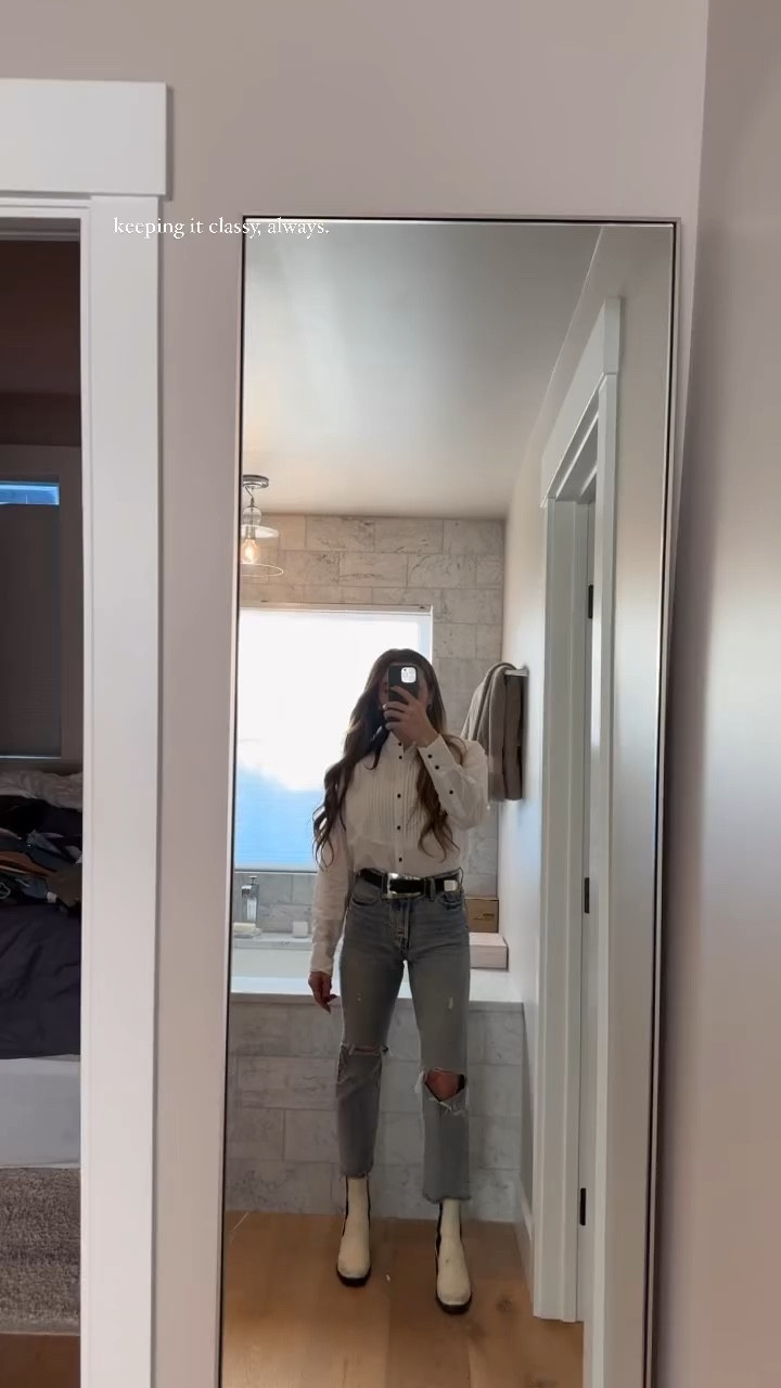 Winter outfit of the day! 

#LTKfindsunder100 #LTKstyletip #LTKshoecrush