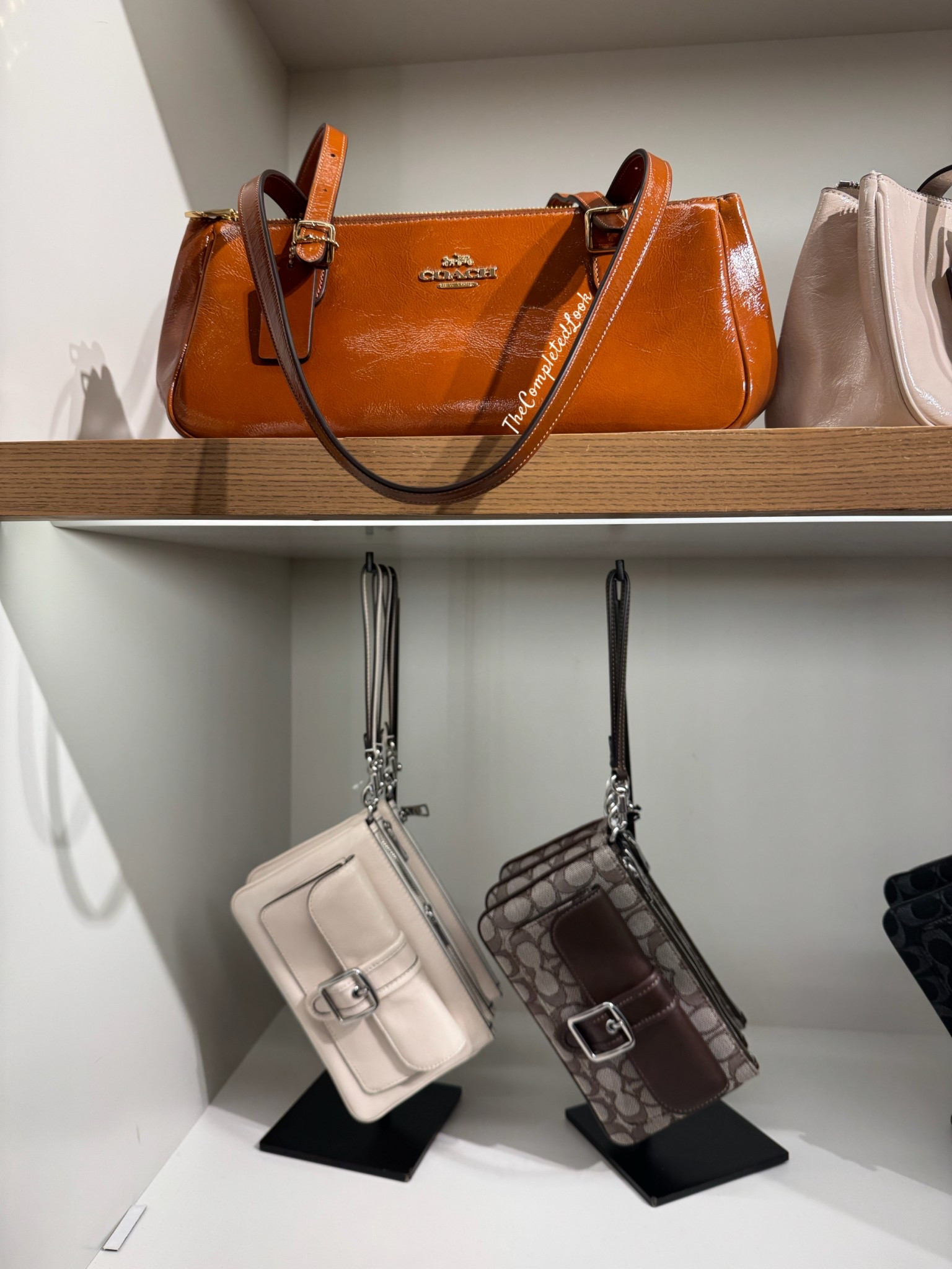 Coach outlet cinnamon Asher and ashton wristlet ! #coachoutlet #coachbag #coachaccessories