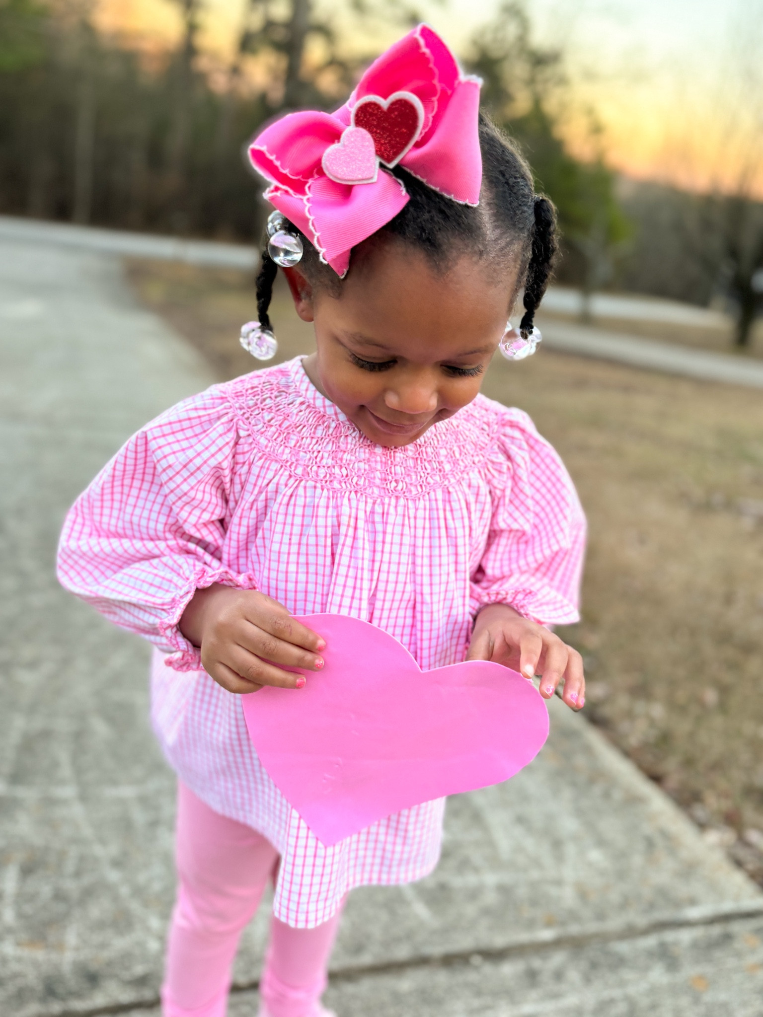 Spreading a little L🩷VE!! Sweet outfit from The Beaufort Bonnet Company 💘

Valentine’s Day • Kids clothes • Girls 

#LTKkids