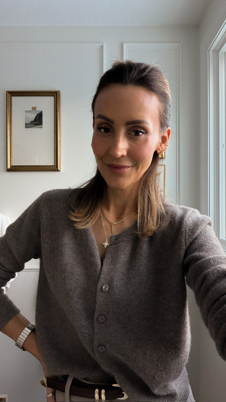 Quick makeup look before the doctor’s! I’ve been on the hunt for a tinted mineral sunscreen - might have found a winner!
Shade 14, lip pencil and cheek: toasted teddy 
Brown mascara 

#LTKgrwm #LTKootd #LTKBeauty