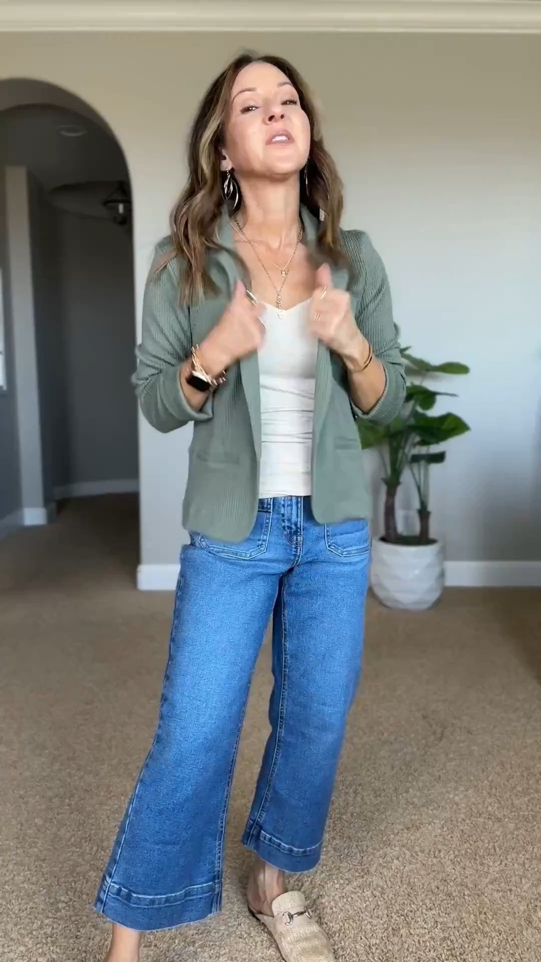 🌸 Spring Try-On Haul with @maurices!  
For Reference: I’m 5’1”. 107lbs dresses XS
Cropped jeans 25” size  0  runs big. Size down 1 size  
Tank XS
Waffle knit Blazer XS
Spring is here, and these pieces are everything! ✨ From trending cropped denim to the cutest waffle knit blazer and gorgeous maxi dresses—perfect for Easter, Mother’s Day, and everyday chic! 💐
#sponsored 
#discovermaurices 
#SpringFashion #MauricesStyle #FashionOver50 #PetiteStyle #TryOnHaul #SpringWardrobe #WomensFashion #CasualChic #OOTD #SpringOutfits #ElevatedBasics #MaxiDressLover #StyleInspo #TrendingNow




#LTKSpringSale #LTKFindsUnder50 #LTKPetite

#LTKStyleTip #LTKSeasonal #LTKWatchNow