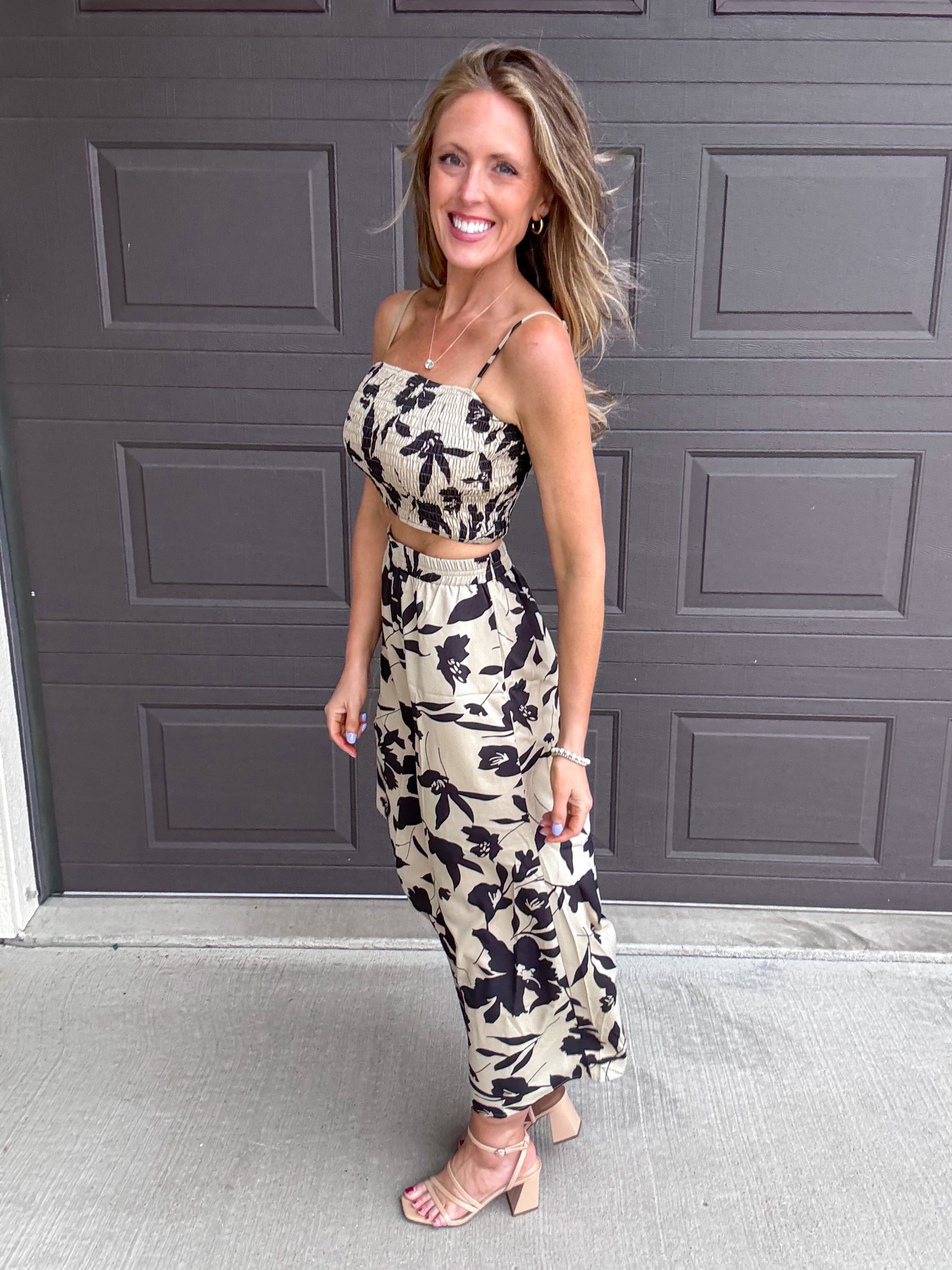 Loving this neutral colored two piece floral print set! 🖤 This will be perfect for those warm spring and summer days! Wearing a small.

As an Amazon Influencer I earn commission on qualifying purchases.

Two piece set, mom style, floral print set, effortless outfit idea, spring fashion 2026

#LTKootd #LTKMidsize #LTKOver40