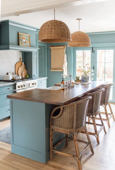 A snapshot of our spring kitchen! These stools from Wayfair are just too fun and they go perfectly with our wicker pendants!




#LTKHome #LTKStyleTip