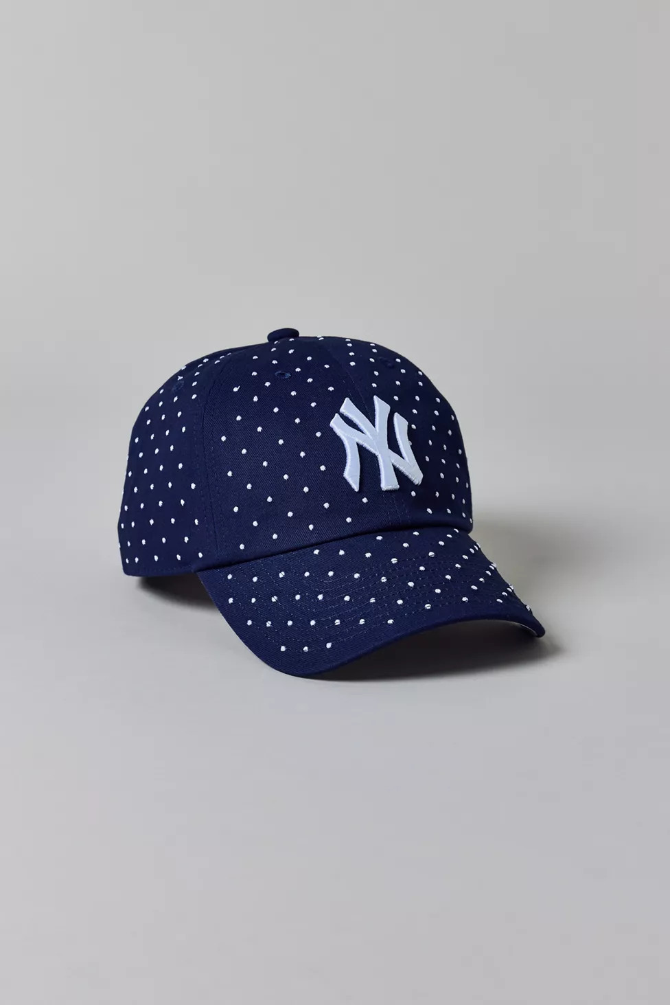 Mitchell & Ness MLB New York Yankees Polka Dot Dad Hat | Urban Outfitters (US and RoW)