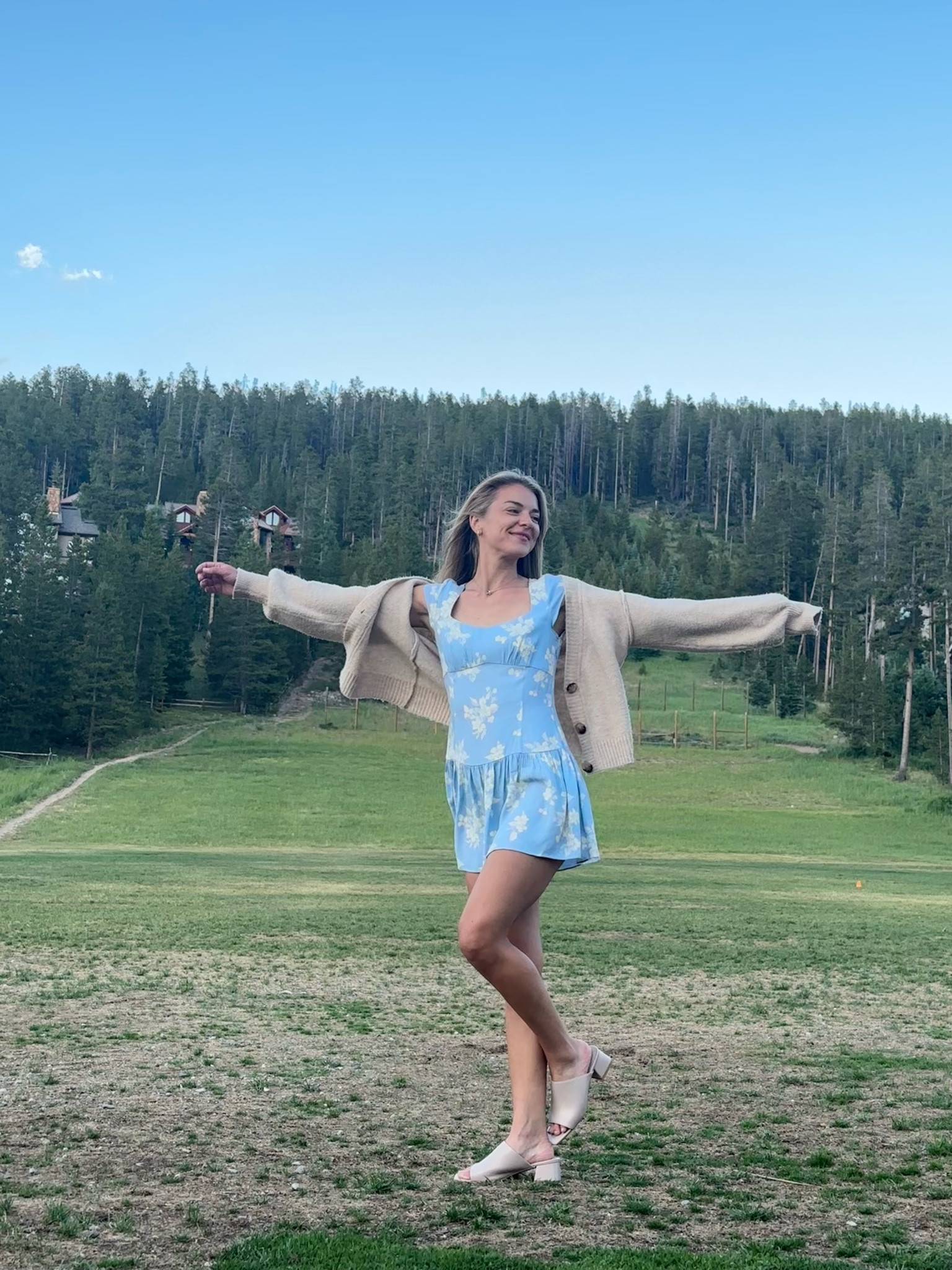 Reformation Sale!!

If you don’t know about Ref, it’s an incredibly sustainable brand with the prettiest prints and most flattering silhouettes.

Yep, it’s on the pricier side but this isn’t fast-fashion & I guarantee you won’t find more flattering fits! 

Get your holiday, wedding, party, daytime pieces from here while they’re on sale! 

#LTKFind #LTKsalealert #LTKSale