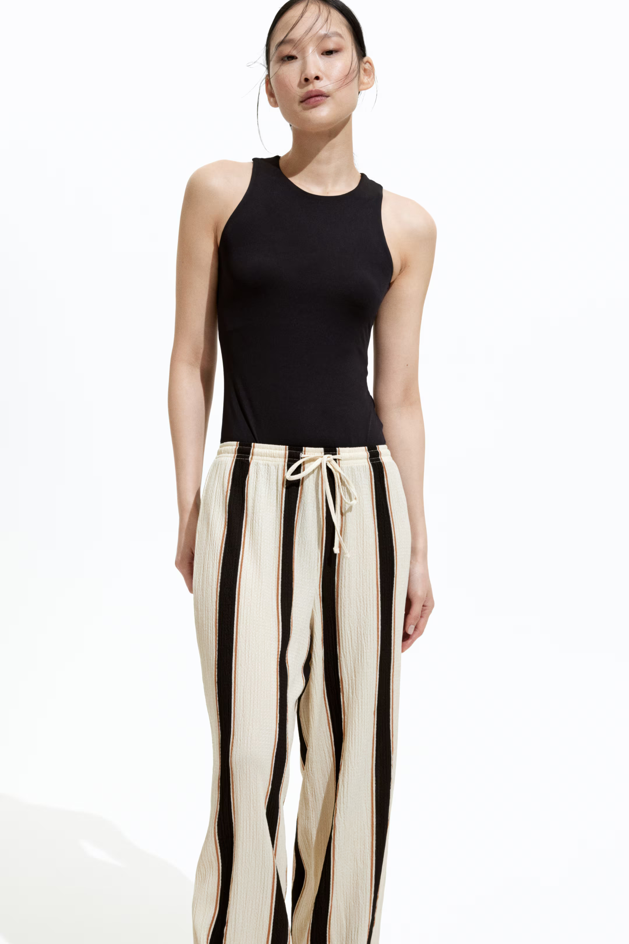 Wide pull-on trousers | H&M (UK, MY, IN, SG, PH, TW, HK)